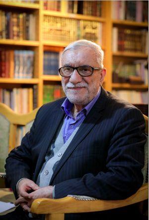 University professor considered staying away of Quran as factors of lack of unity
