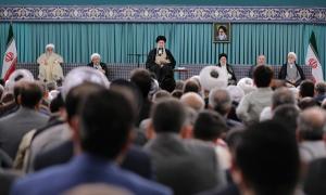 ملاقات مهمانان با مقام معظم رهبری 