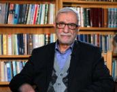 استاذ في جامعة طهران