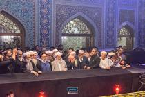 ادای احترام میهمانان کنفرانس به امام شهید وحدت