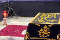 ادای احترام میهمانان کنفرانس به امام شهید وحدت