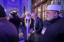 ادای احترام میهمانان کنفرانس به امام شهید وحدت